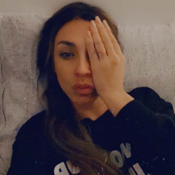 Meet your Posher, Leslie - Picture 1 of 1